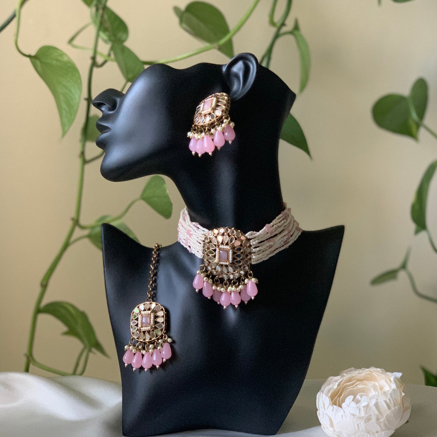 SEREIA | Baby Pink & Pearls Necklace Set