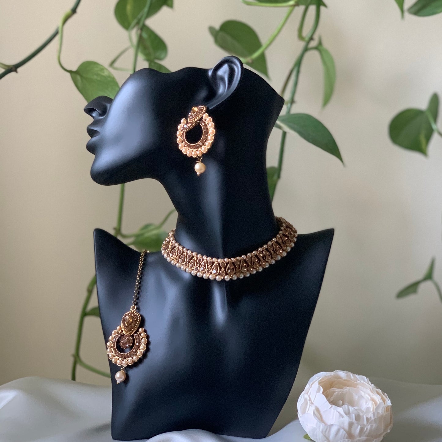 RAAZ | Antique Gold Necklace Set